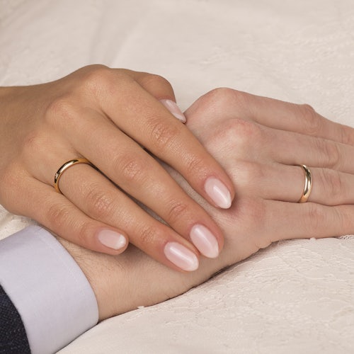 Obrączki ślubne: złote, półokrągłe, 3 mm